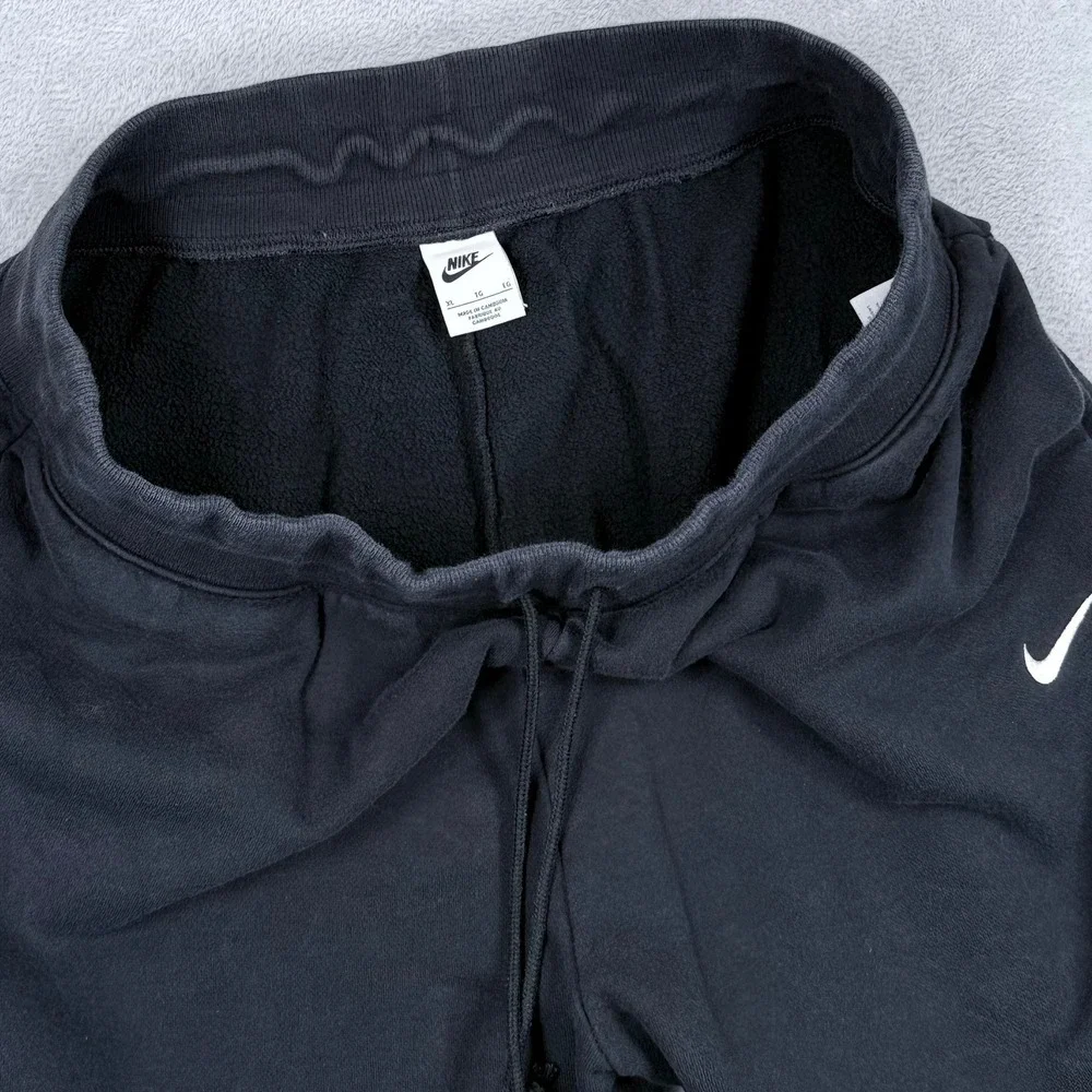 Nike sportswear phoenix
